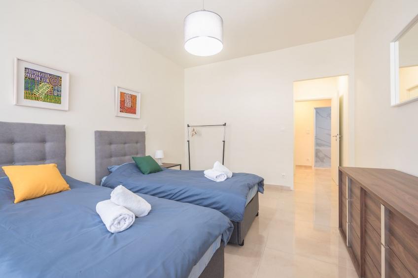 Stilvolle 2 Schlafzimmer, nur wenige Schritte von Fokionos Negri - foto 10