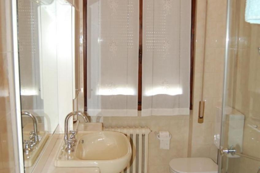 Wohnung Annetta mit Sicht auf See und Berge - foto 6