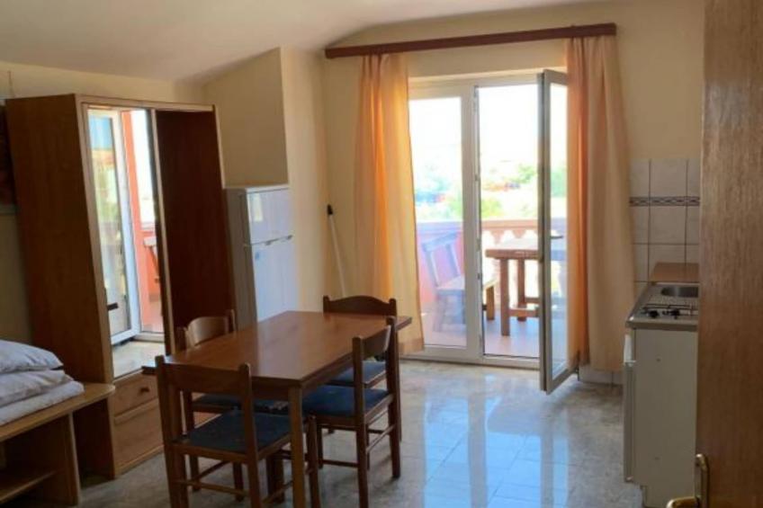 Apartments Ata - Studio Apartment with Balcony and Sea View