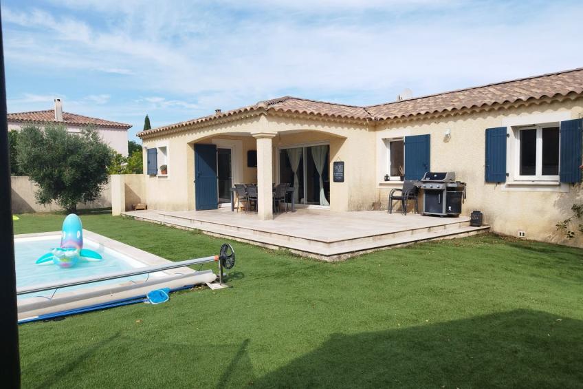 Charmantes Haus mit Pool und Garten