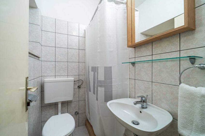 Apartments Nikolina (LU) - Two-Bedroom Apartment with Terrace - foto 8