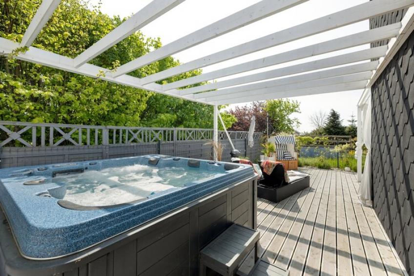 Domki z jacuzzi Os Bursztynowe Wrzosowo - foto 3