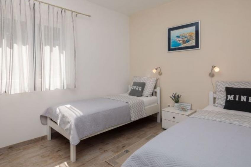 Beachfront villa Noa with heated pool - foto 28