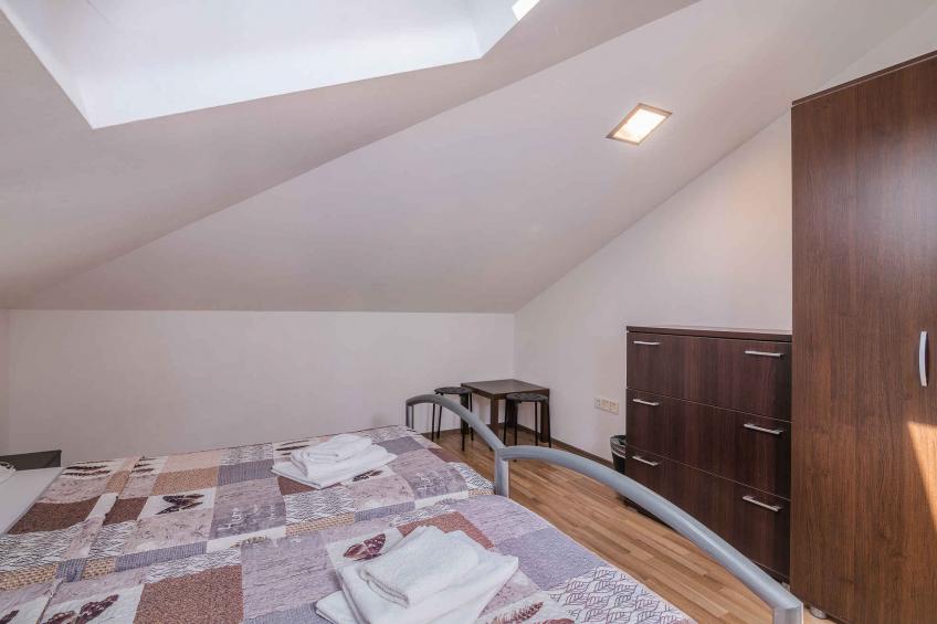 Vakantiewoning in het centrum van Njivice - BF-RR6CY - foto 16