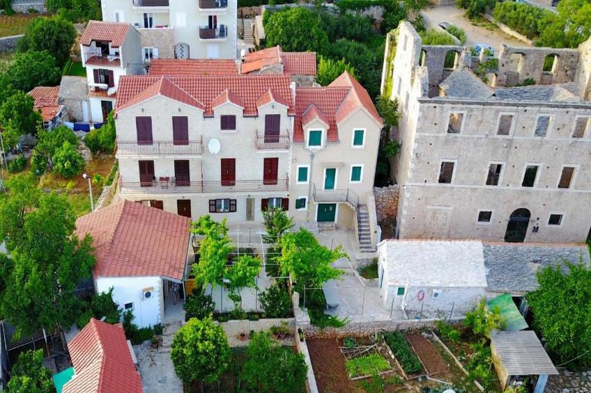 Apartments Paloc - Bungalow with Garden view - foto 12