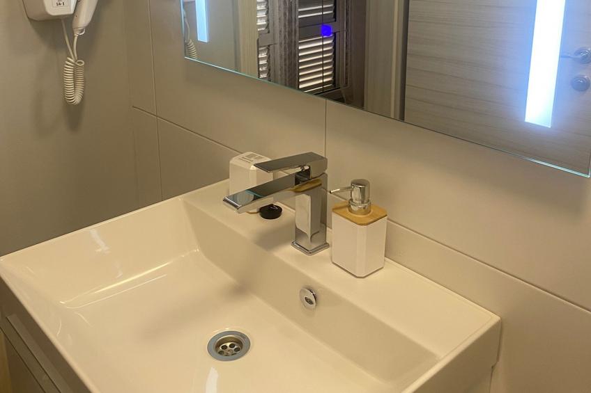 Apartments Danijela & Vlado - Two Bedroom Apartment with Balcony and Garden View - foto 17