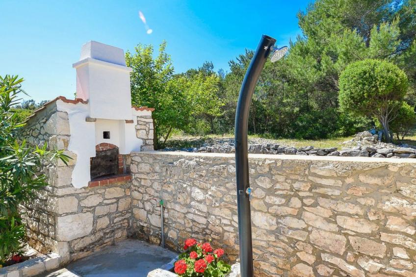 "Sakarun" mit Blick auf das Wasser - foto 26