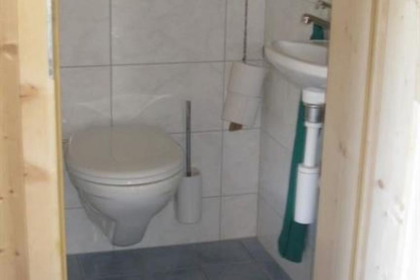 Maiensäss Cavadürli Appartement/Fewo, Dusche oder Bad, WC 5-Zimmerwohnung - foto 11
