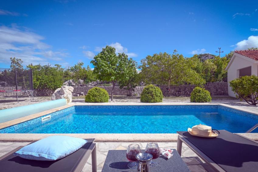 Freistehendes Ferienhaus in Duge Njive mit Privatem Pool - foto 14