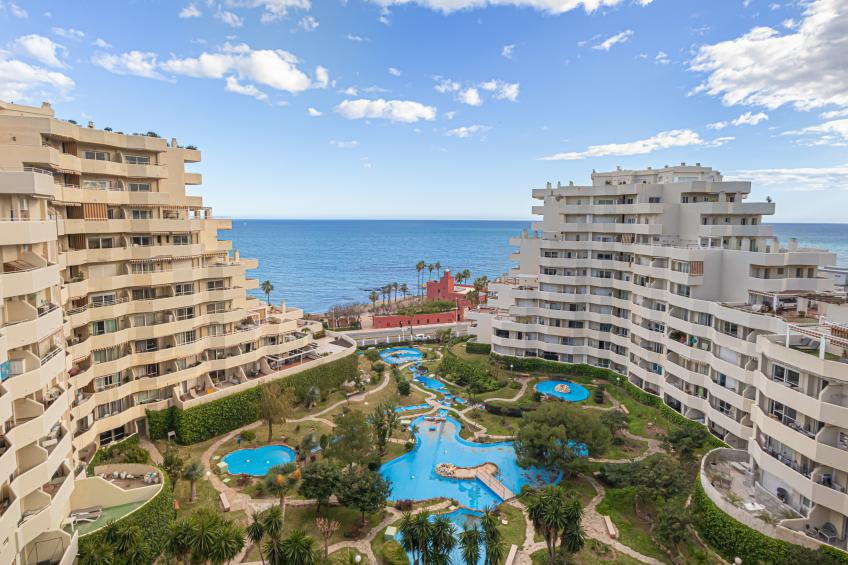 Benalbeach With Pools And Seaview