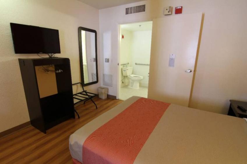 1 Queen Bed - foto 20