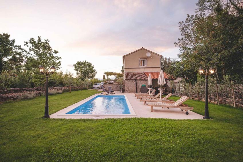 Villa met zwembad en airconditioning - BF-BNDK6 - foto 18