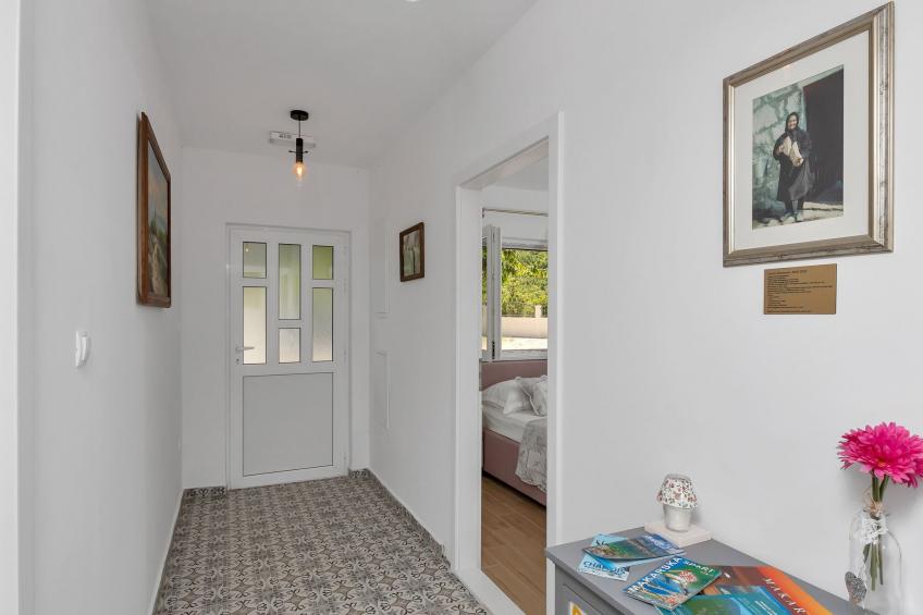 in Rašćane mit Beheiztem Pool - foto 30