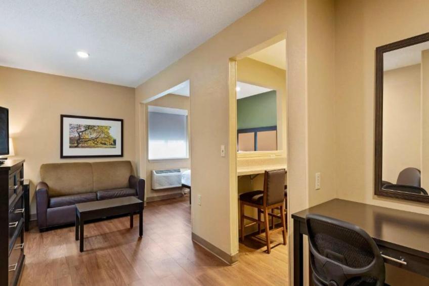 2 Queen Beds | Suite, Non-Smoking, Micfridge - foto 27