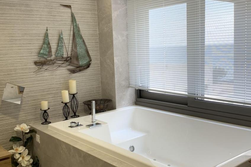 Stilvolle Wohnung mit atemberaubendem Ausblick - foto 19