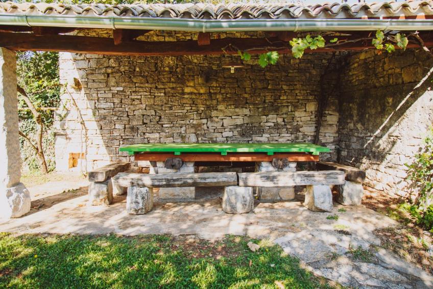 Helle Ferienwohnung in Karlovići mit Garten, Grill und Terrasse - foto 20