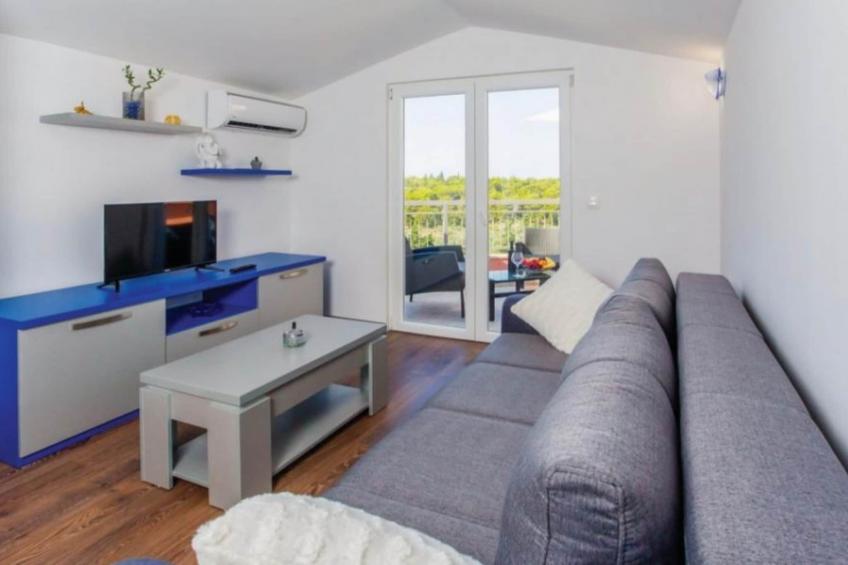 Apartments Grljusic - One Bedroom Apartment 208