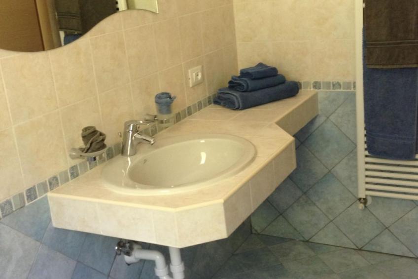 Villa zur alleinigen Nutzung mit 4 Wohnungen - foto 21