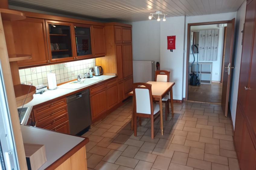 3 Zimmer 1. OG 100qm