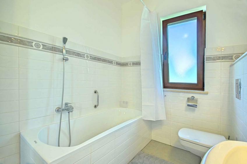 Villa with air conditioning and pool - BF-DX8P2 - foto 37