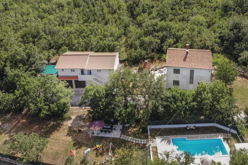 Spacious Prgomet Retreat with Private Pool, Fitness Centre, and Garden - Three Bedroom Villa - foto 29