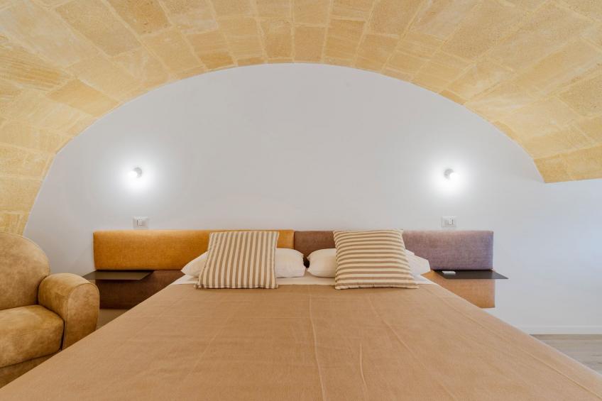 Haus in Casarano mit Außenhof - foto 10