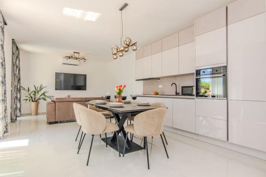 Neues modernes Poolhaus in Privlaka - foto 30