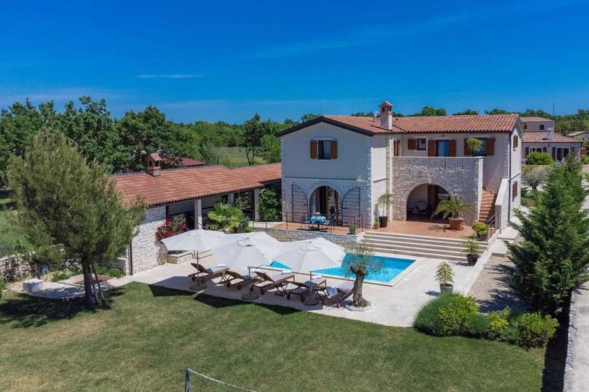 Charmante Villa Histra mit Pool und großem Garten - foto 13