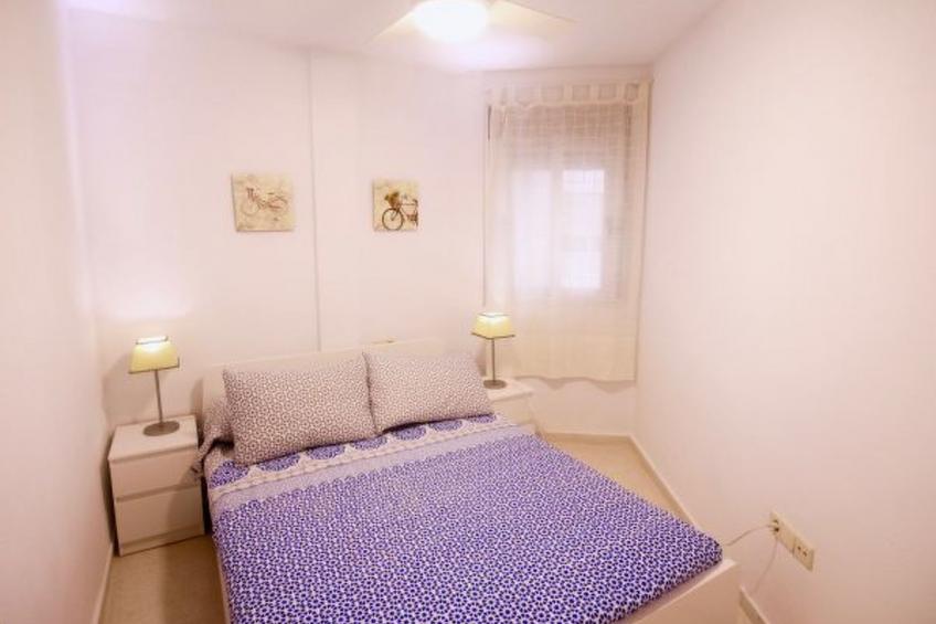 APARTAMENTO POSTIGUET CON BALCON - foto 25