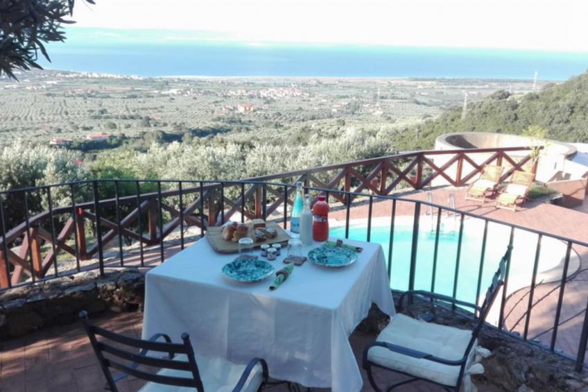 Wunderschöne Villa dei Feaci mit Pool