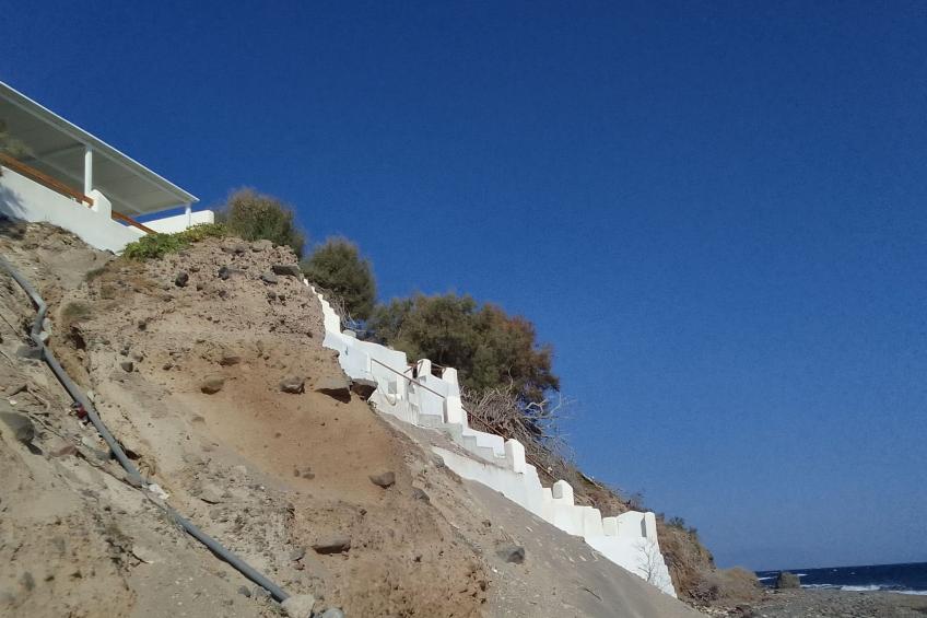 Charmantes Ferienhaus in Ia mit Privater Terrasse - foto 2