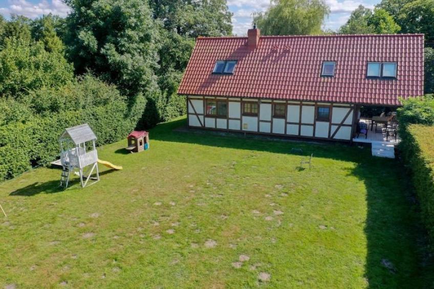 Dom wakacyjny w Karwieńskich Błotach - foto 16