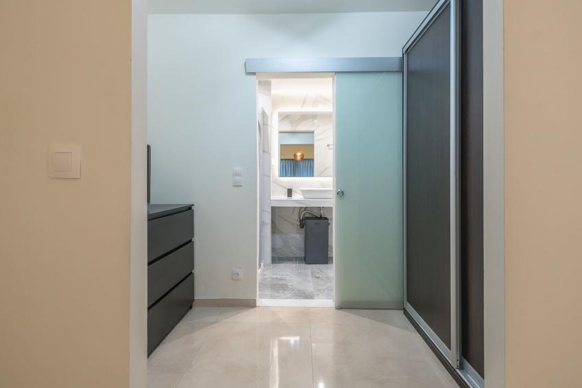 Stilvolle 2 Schlafzimmer, nur wenige Schritte von Fokionos Negri - foto 20