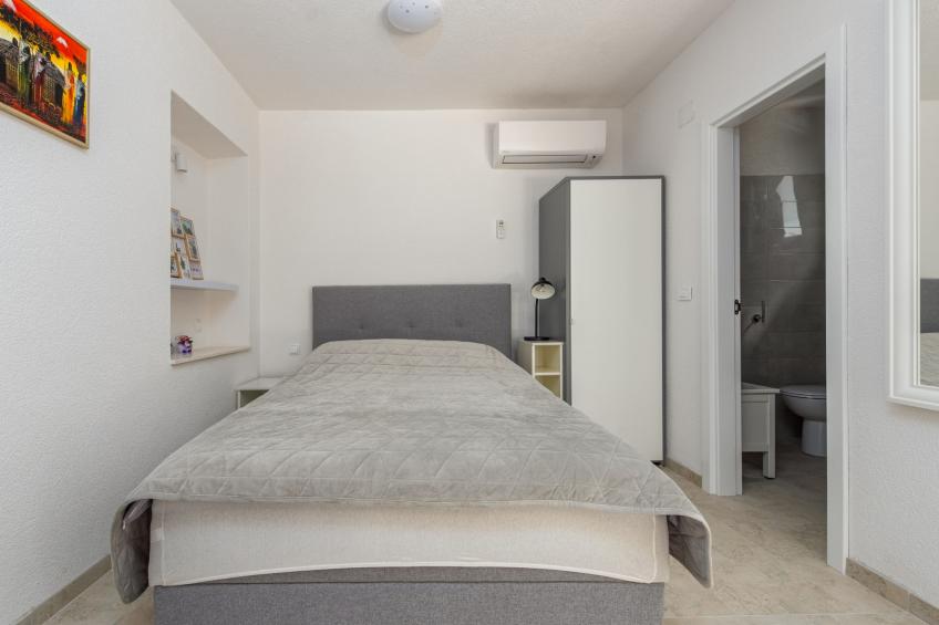 Studio Apartment Varos with shared pool - foto 25