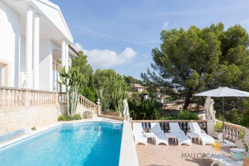 Villa Ocean View en Portals Nous: Lujo y espectacu