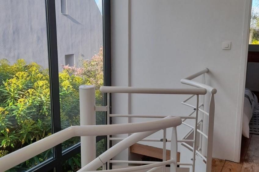 Kleine Wohnung in großem Familienhaus - foto 15