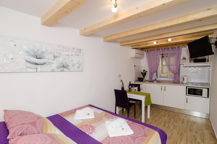 Lavender Garden Apartments - Comfort Studio Apartment (Ground Floor) - APT 2 - foto 3