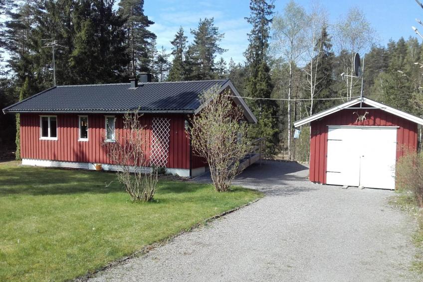 "Flodavägen 39" mit privatem Parkplatz - foto 2