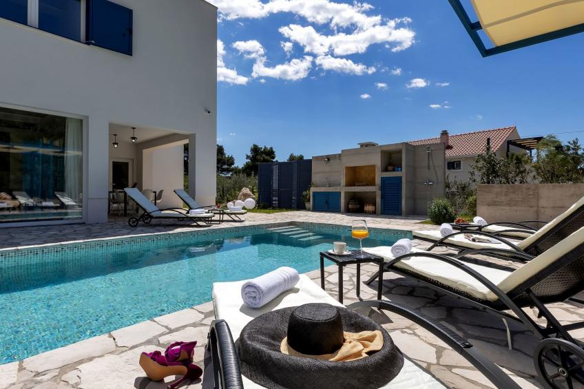 Modernes Ferienhaus in Zaostrog mit Beheiztem Pool - foto 2