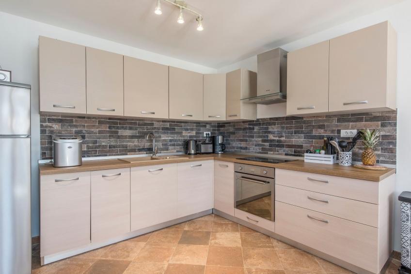 Kuca Renata - foto 22