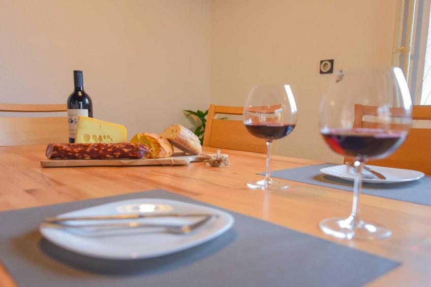 Cozy Luxe Holiday Home with Natural Thermal Bath - Seven Bedroom Holiday Home - foto 8