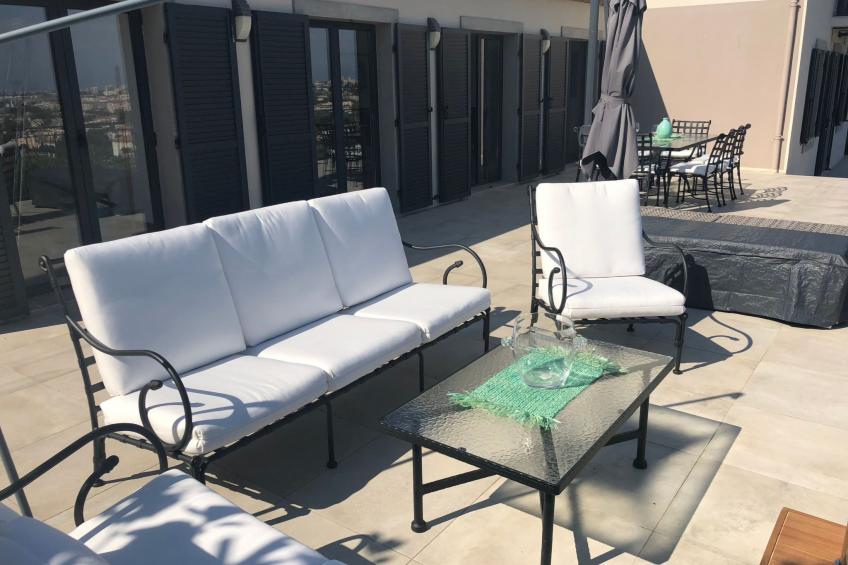 Ferienvilla mit Blick auf das Wasser - foto 24