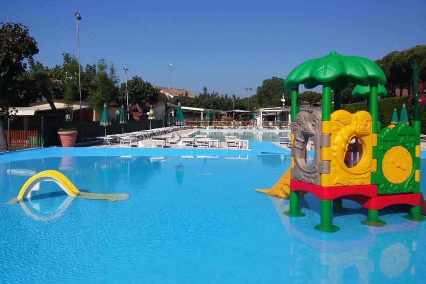 Holiday house on campsite in the pine forest - BF-NX2CW - foto 2