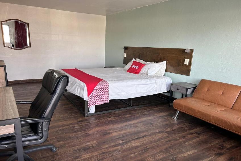 King Bed with Sofa Bed - foto 6