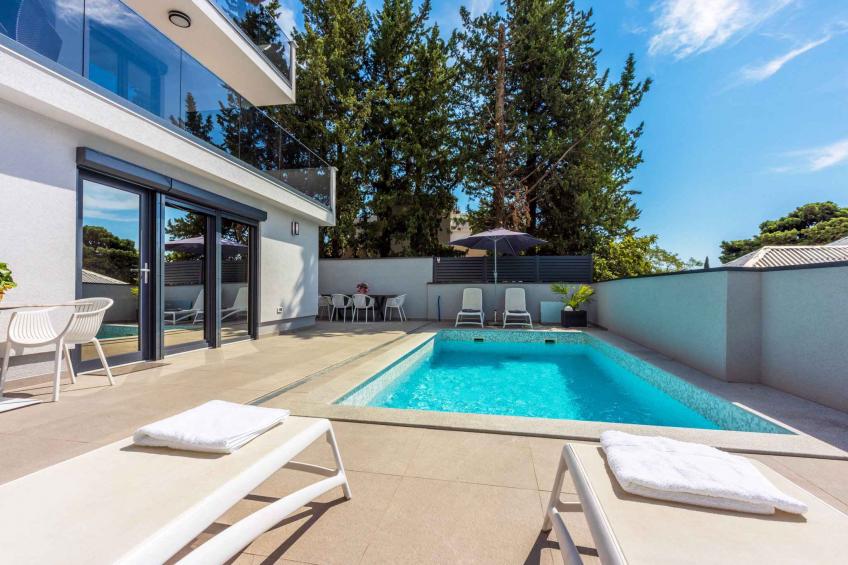 Ferienwohnung mit Pool - BF-HT9K6