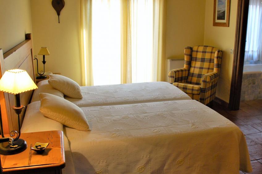 4-Schlafzimmer-Haus mit Schwimmbad - foto 24