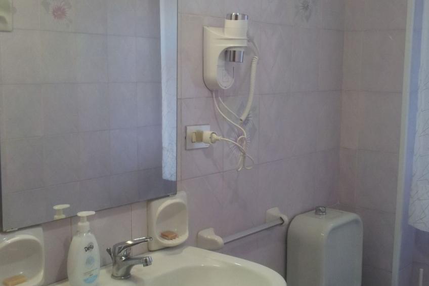 Gemütliche Wohnung in Borgo-Sanzio mit Privatparkplatz - foto 10