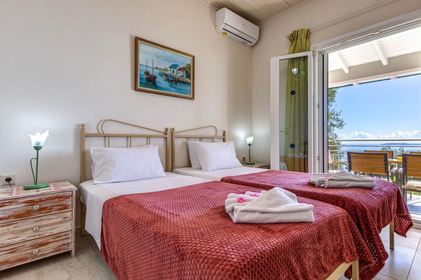 "Villa Nafsika" - foto 29