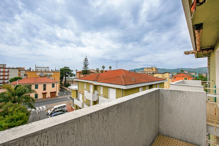 Edera with balcony few steps from sea - foto 2