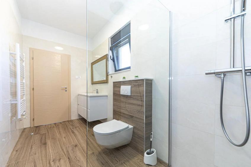 Luxurious Sanctuary Villa Primorski Dolac with Pool - Three Bedroom Villa with Pool - foto 14